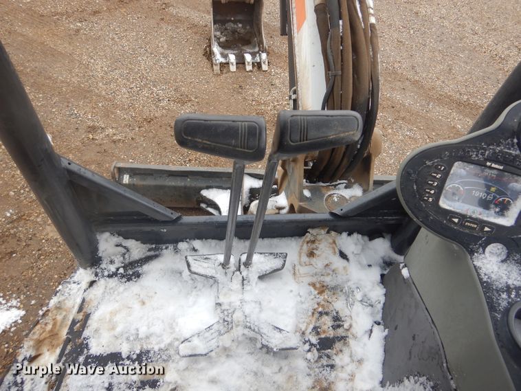 image for item MX9979 2017 Bobcat E35i  mini excavator