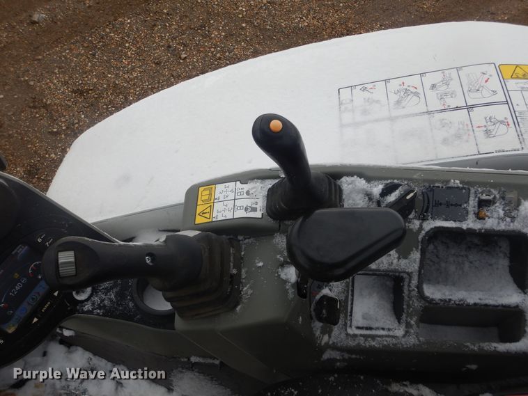 image for item MX9979 2017 Bobcat E35i  mini excavator