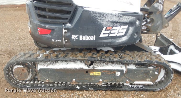 image for item MX9979 2017 Bobcat E35i  mini excavator