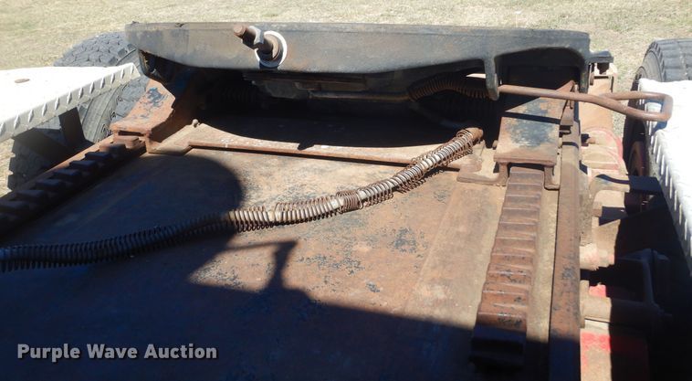 image for item MX9980 1973 Freightliner  semi truck