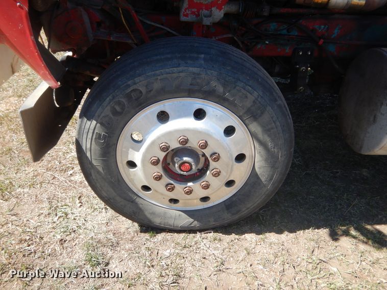 image for item MX9980 1973 Freightliner  semi truck