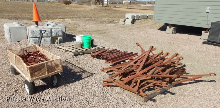 image for item MX9982 Approximately 2,557 Symons-Ellis concrete forms