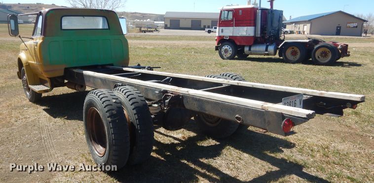 image for item MX9983 Chevrolet C50  truck cab and chassis