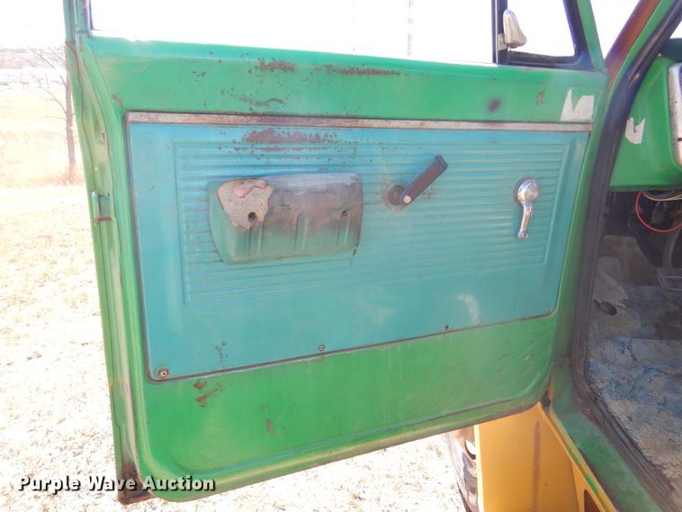 image for item MX9983 Chevrolet C50  truck cab and chassis