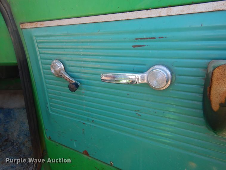 image for item MX9983 Chevrolet C50  truck cab and chassis