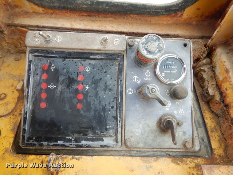 image for item MX9988 1990 Caterpillar 973 LGP  track loader