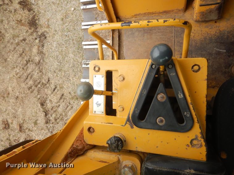 image for item MX9988 1990 Caterpillar 973 LGP  track loader