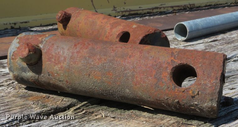 image for item ZA0041 Caterpillar D8K dozer blade