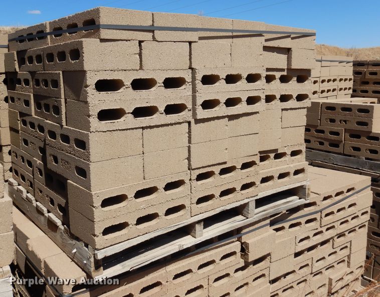 image for item ZA0042 (1,680) bricks