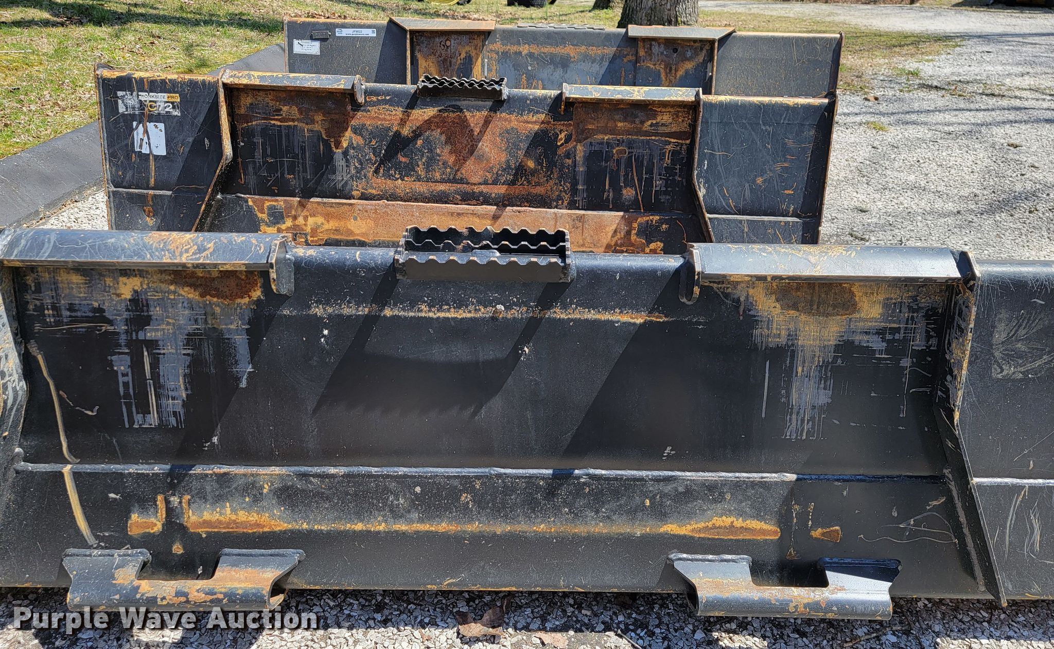 John Deere C78 74" W skid steer bucket in Joplin, MO Item JF9020 sold