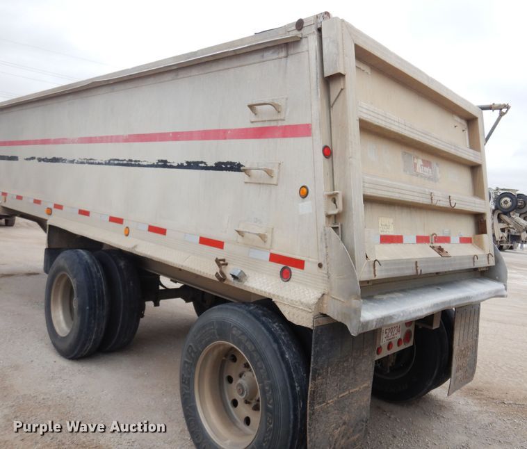 image for item DK4350 2005 Travis  end dump trailer