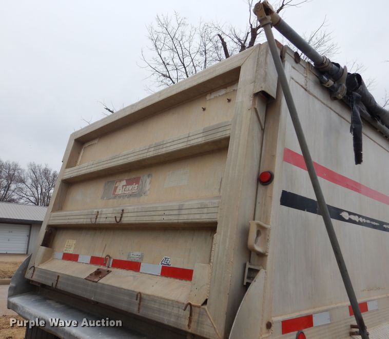 image for item DK4350 2005 Travis  end dump trailer