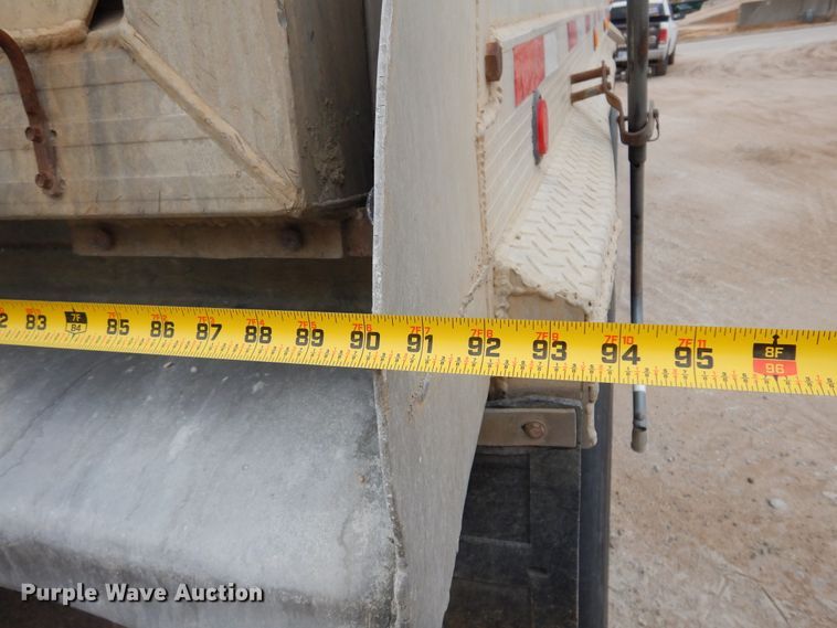 image for item DK4350 2005 Travis  end dump trailer