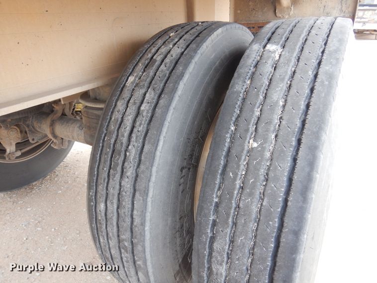 image for item DK4350 2005 Travis  end dump trailer