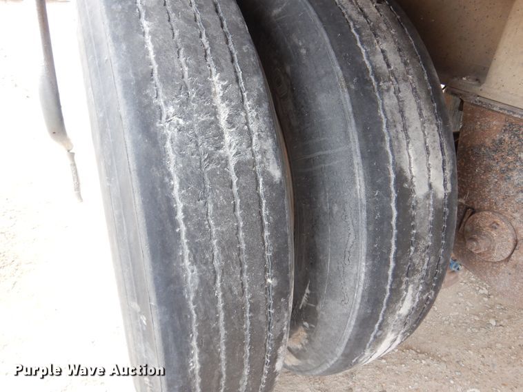 image for item DK4350 2005 Travis  end dump trailer