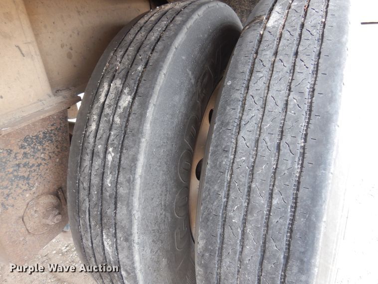 image for item DK4350 2005 Travis  end dump trailer