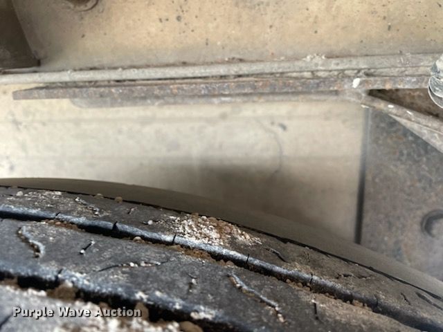 image for item DK4350 2005 Travis  end dump trailer