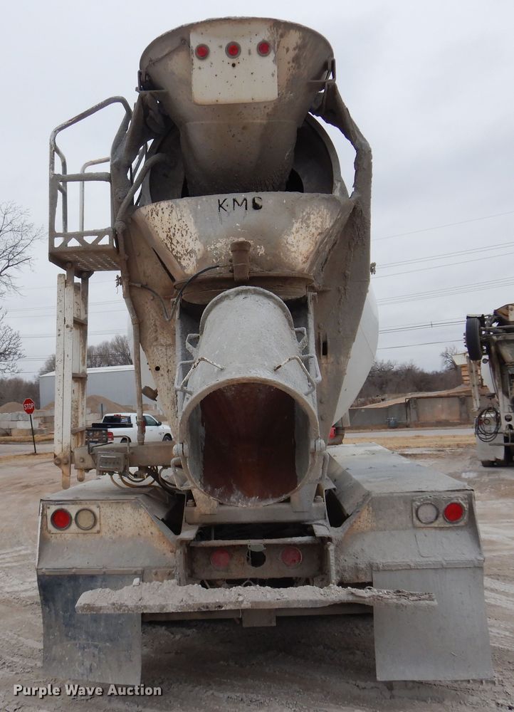 image for item DK4351 2001 Kenworth T800  ready mix truck