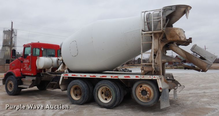 image for item DK4351 2001 Kenworth T800  ready mix truck