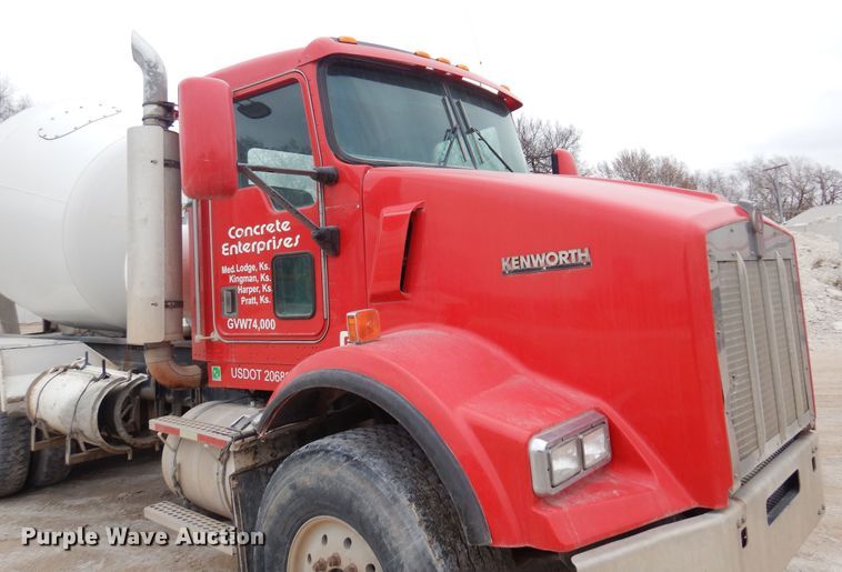 image for item DK4351 2001 Kenworth T800  ready mix truck