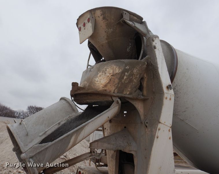 image for item DK4351 2001 Kenworth T800  ready mix truck