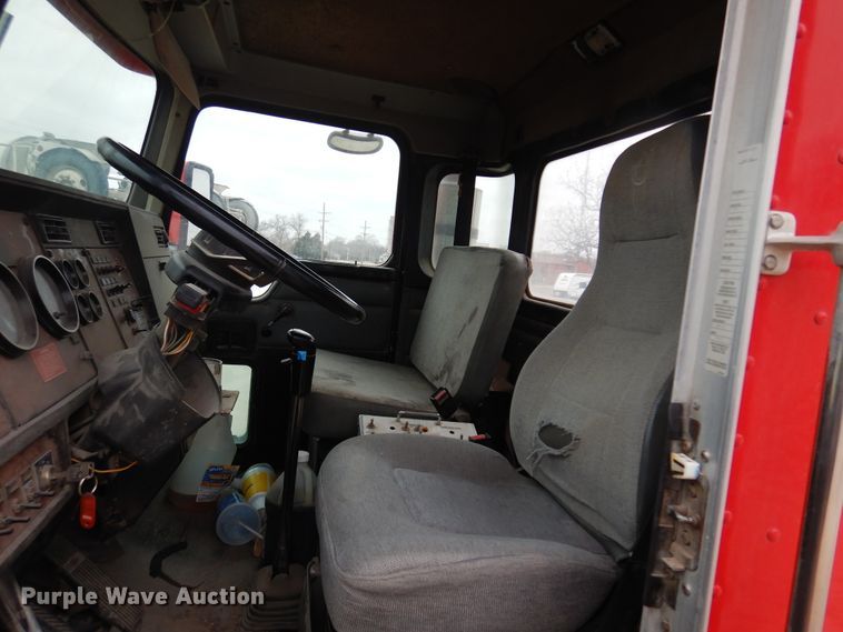 image for item DK4351 2001 Kenworth T800  ready mix truck