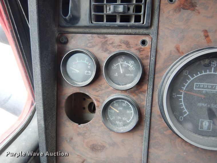 image for item DK4351 2001 Kenworth T800  ready mix truck