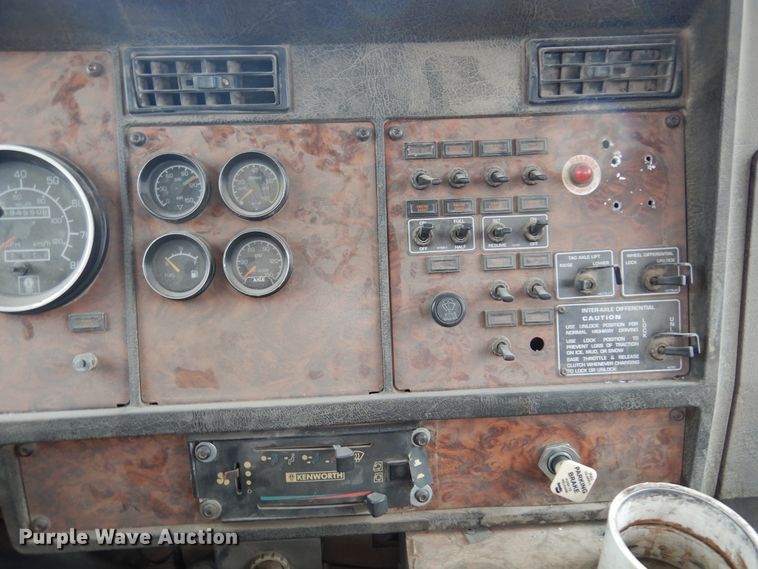 image for item DK4351 2001 Kenworth T800  ready mix truck