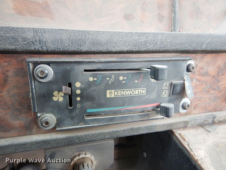 image for item DK4351 2001 Kenworth T800  ready mix truck