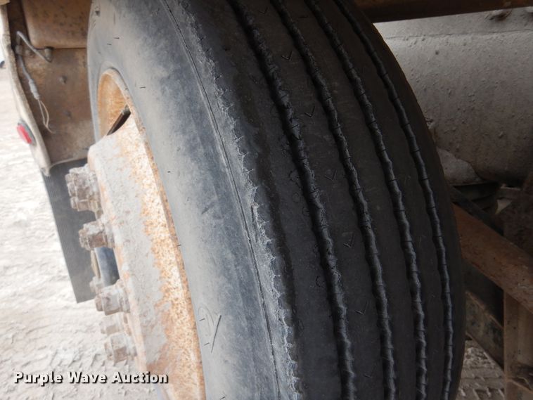 image for item DK4351 2001 Kenworth T800  ready mix truck