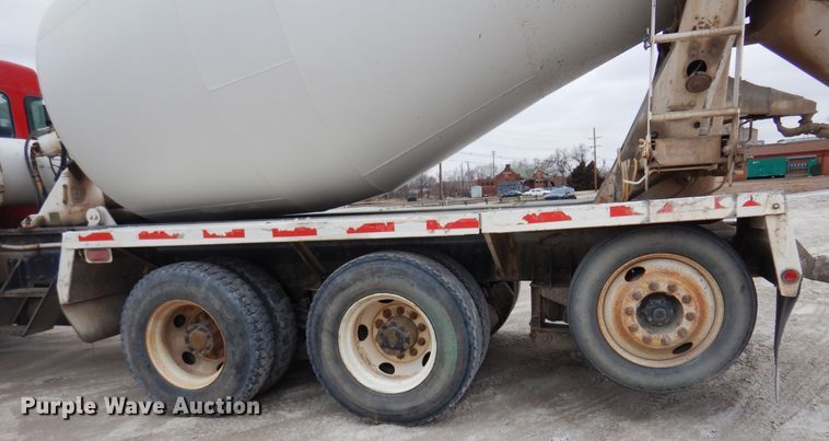 image for item DK4351 2001 Kenworth T800  ready mix truck