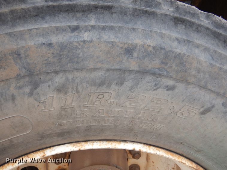 image for item DK4351 2001 Kenworth T800  ready mix truck