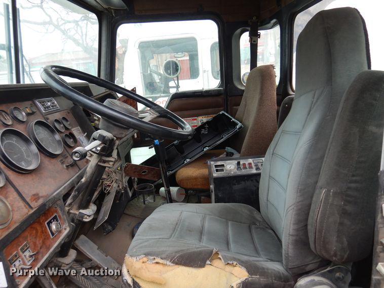 image for item DK4352 1999 Kenworth W900  ready mix truck