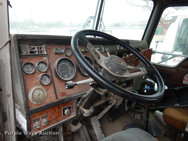 image for item DK4352 1999 Kenworth W900  ready mix truck