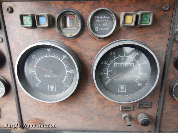 image for item DK4352 1999 Kenworth W900  ready mix truck