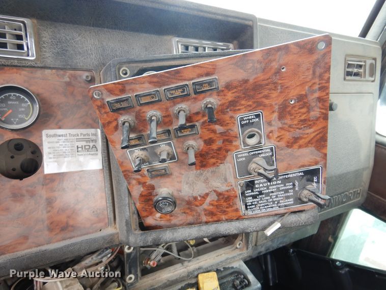 image for item DK4352 1999 Kenworth W900  ready mix truck