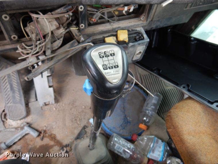 image for item DK4352 1999 Kenworth W900  ready mix truck