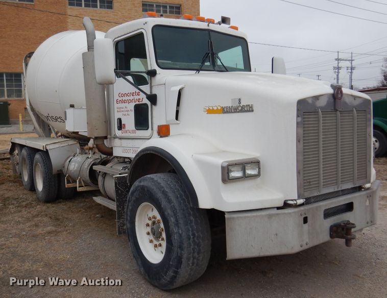 image for item DK4353 2003 Kenworth T800  ready mix truck
