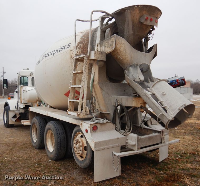 image for item DK4353 2003 Kenworth T800  ready mix truck