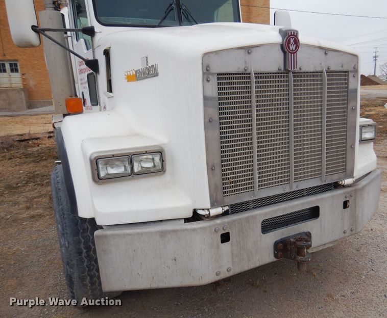 image for item DK4353 2003 Kenworth T800  ready mix truck