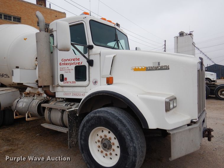 image for item DK4353 2003 Kenworth T800  ready mix truck