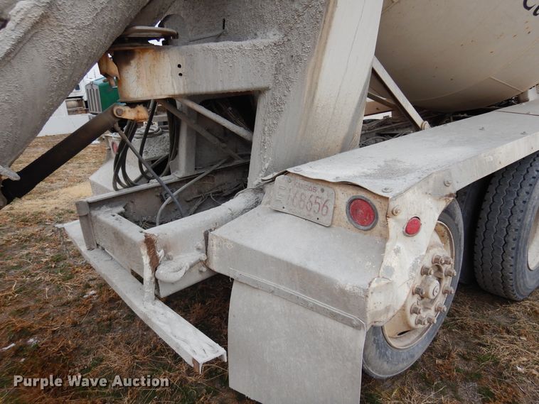 image for item DK4353 2003 Kenworth T800  ready mix truck