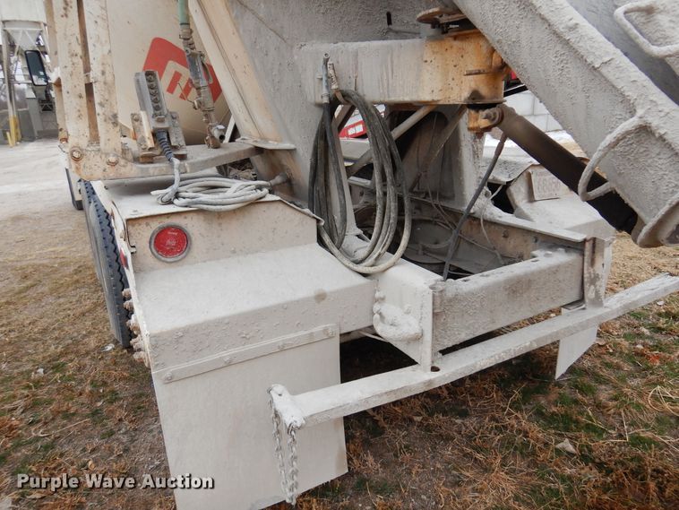 image for item DK4353 2003 Kenworth T800  ready mix truck