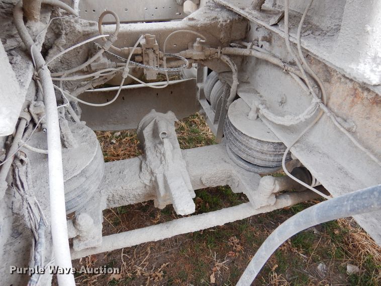 image for item DK4353 2003 Kenworth T800  ready mix truck