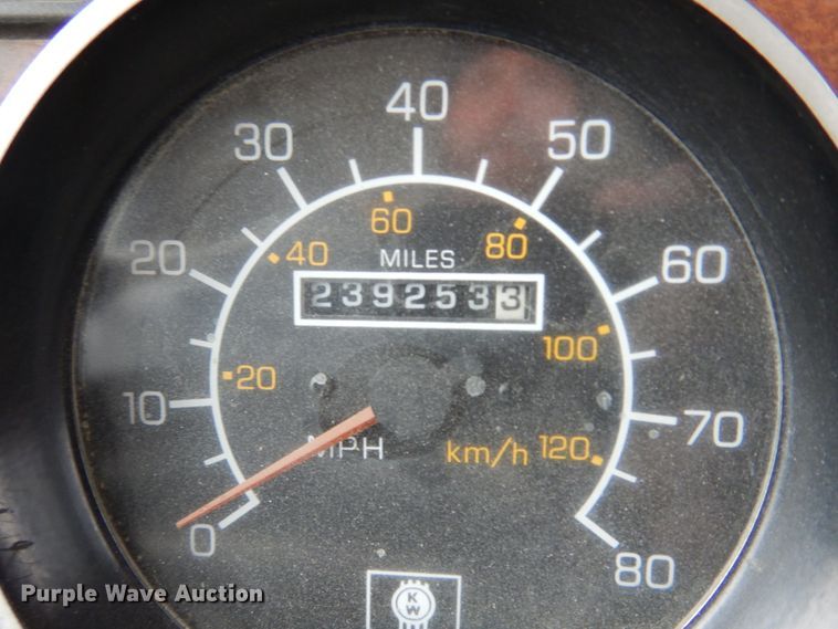 image for item DK4353 2003 Kenworth T800  ready mix truck