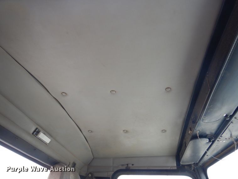 image for item DK4353 2003 Kenworth T800  ready mix truck