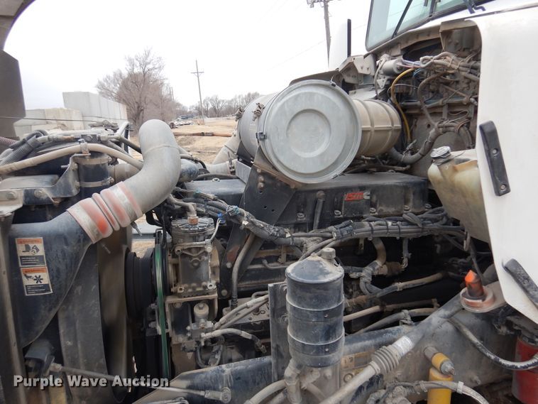 image for item DK4353 2003 Kenworth T800  ready mix truck