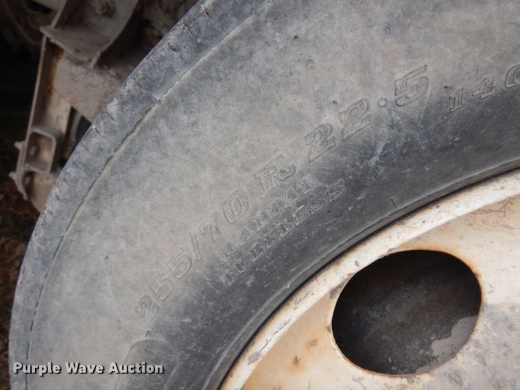 image for item DK4353 2003 Kenworth T800  ready mix truck