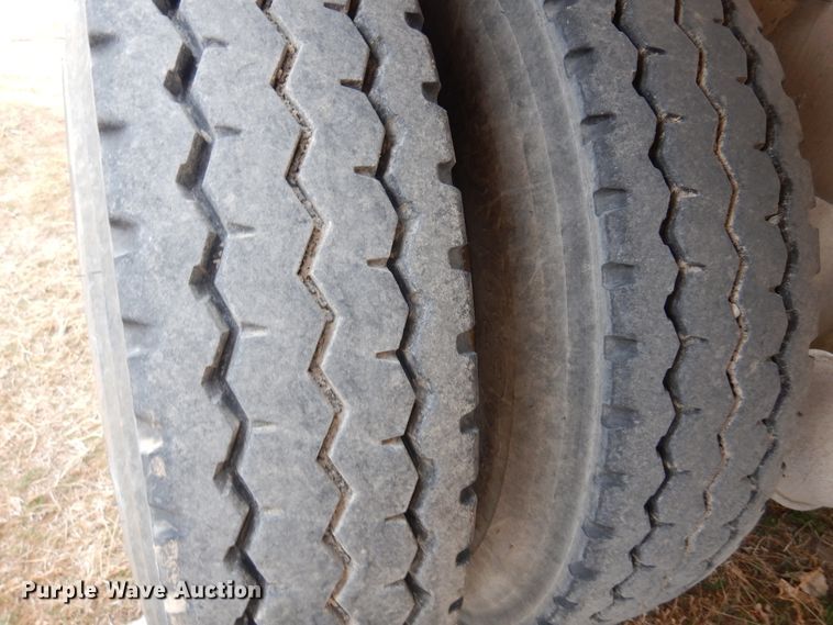 image for item DK4353 2003 Kenworth T800  ready mix truck