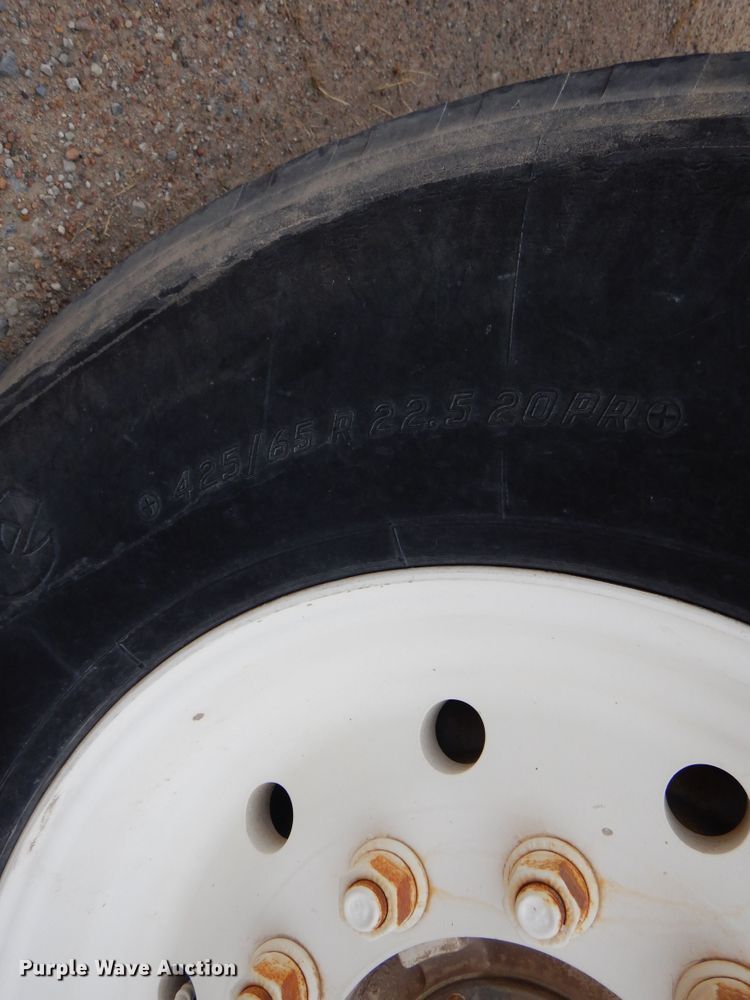 image for item DK4353 2003 Kenworth T800  ready mix truck